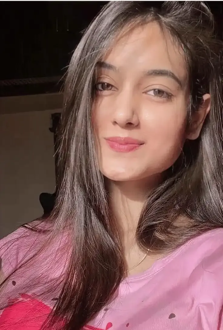 Aam ladki ka Photo