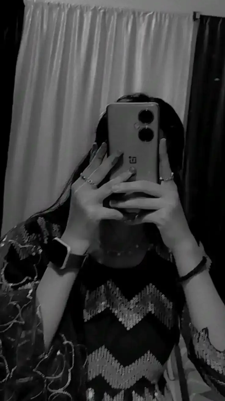 Anime Girl Dp Mirror Selfie