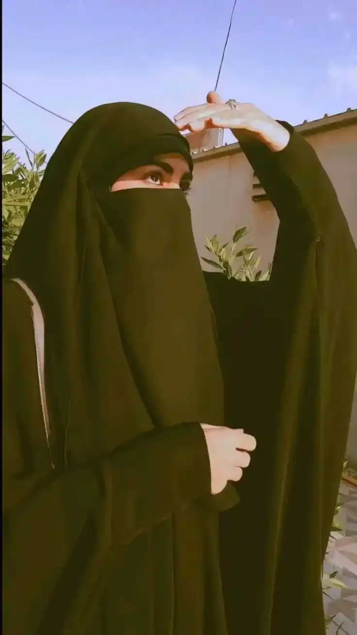 Cute Hijab Girl Dp