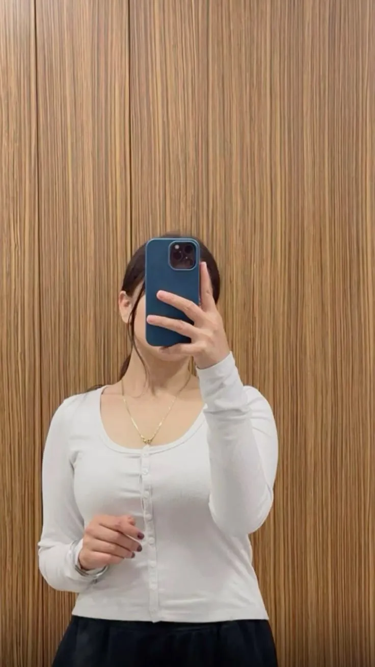 Girls Profile Pics For WhatsApp
