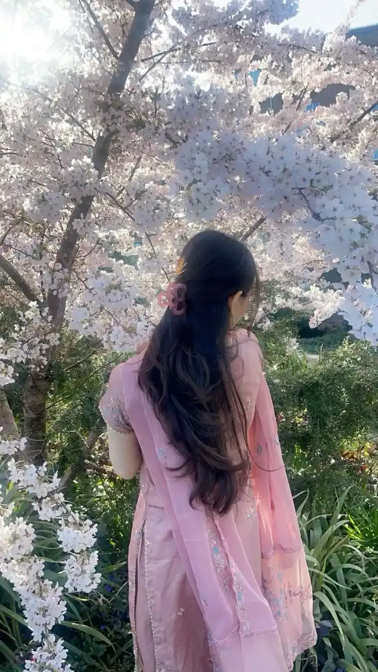 Hidden Face Girl DP Aesthetic Hidden Face Girl DP Aesthetic