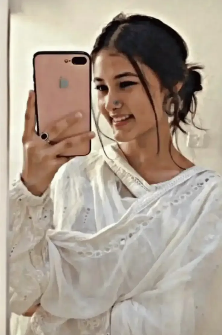 Hot Ladki Ki Photos