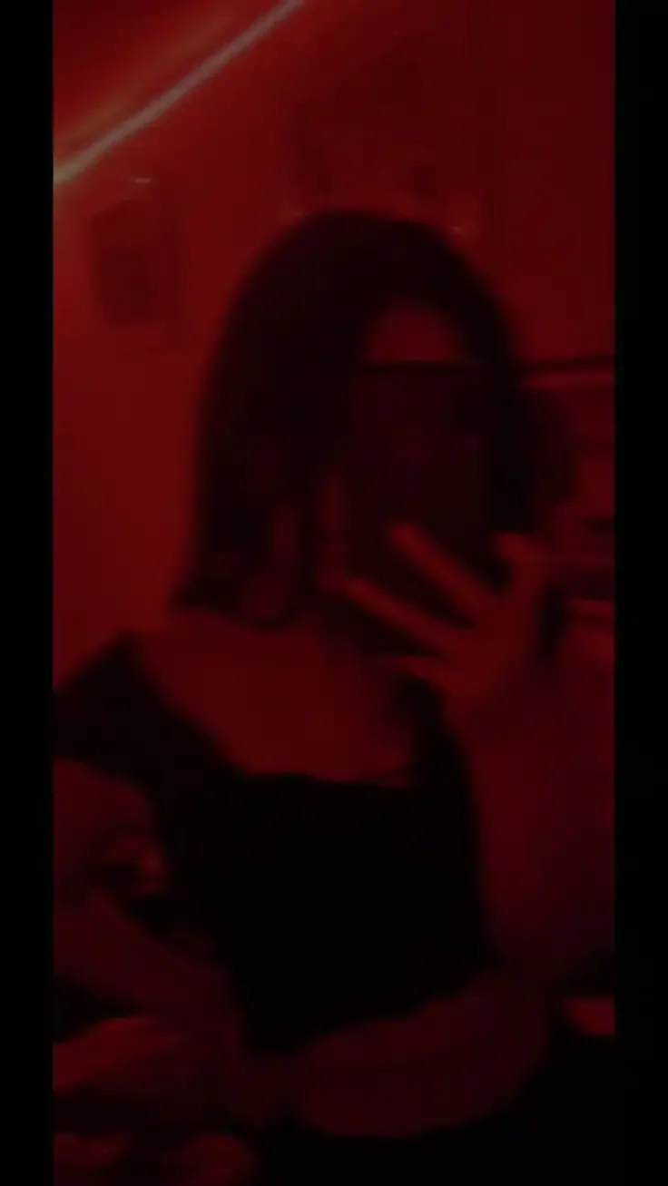 Snapchat picture selfie hide face Snapchat picture selfie hide face