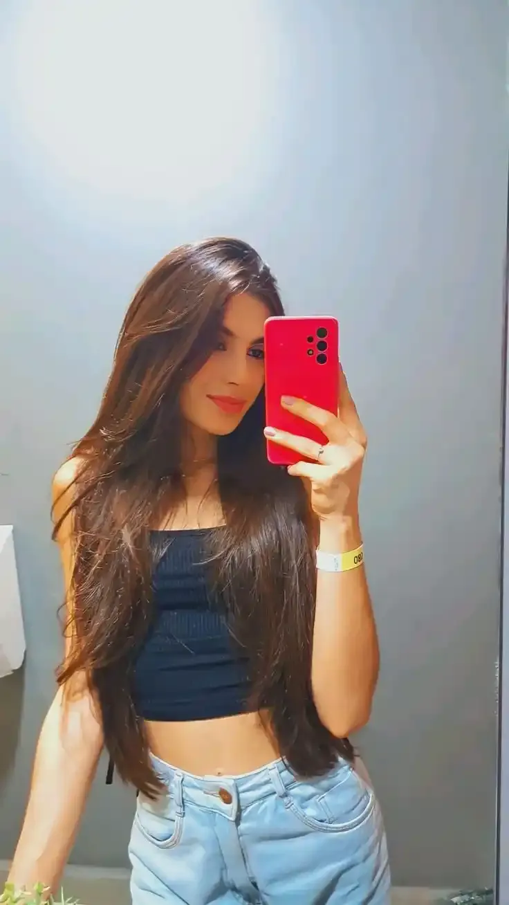 Stylish girls dp for whatsapp Stylish girls dp for whatsapp