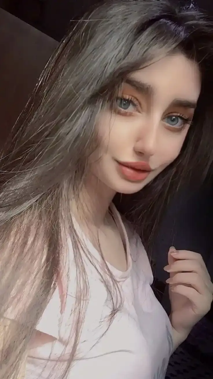 WhatsApp Muslim Girls DP