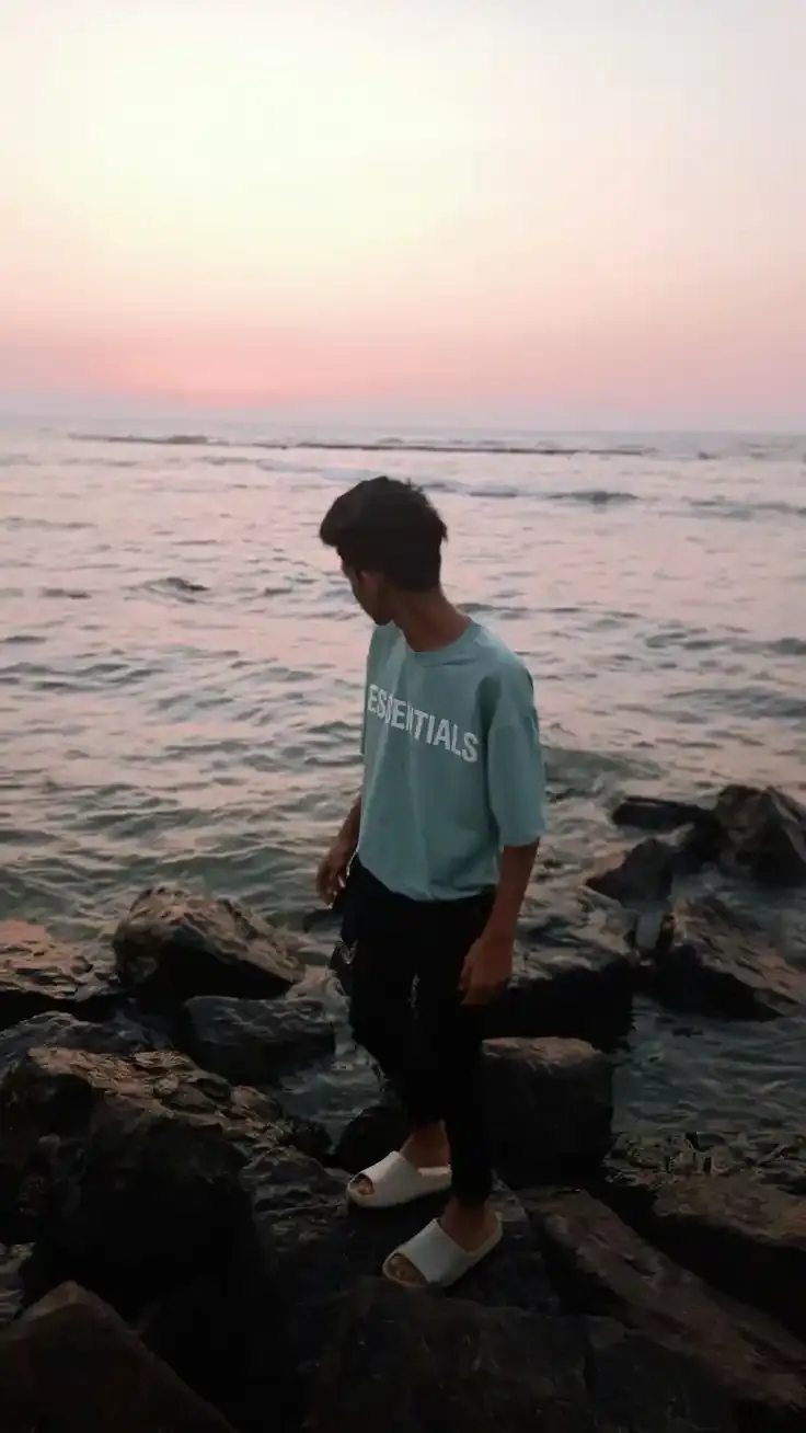crying sad boy dp 4k crying sad boy dp 4k