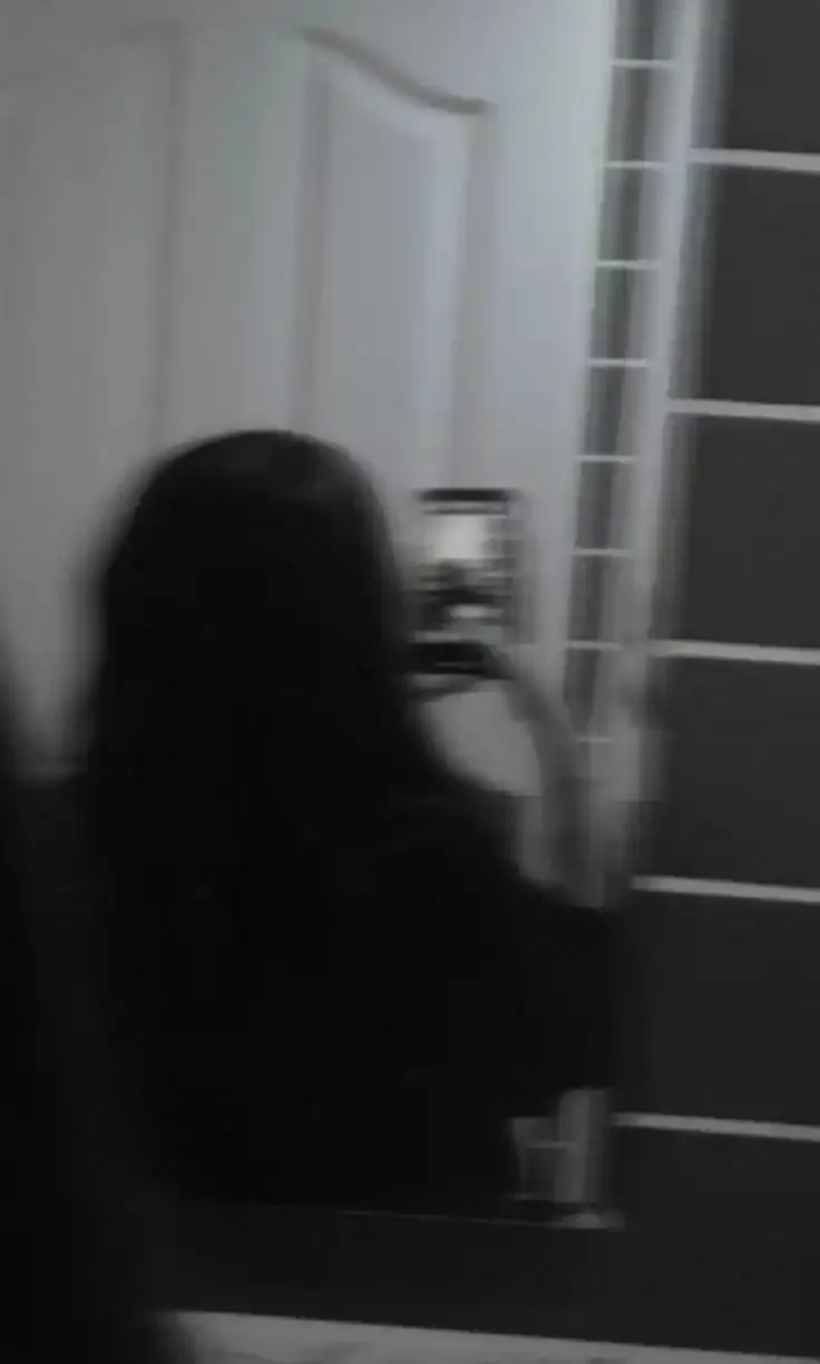 cute blur girl dp cute blur girl dp