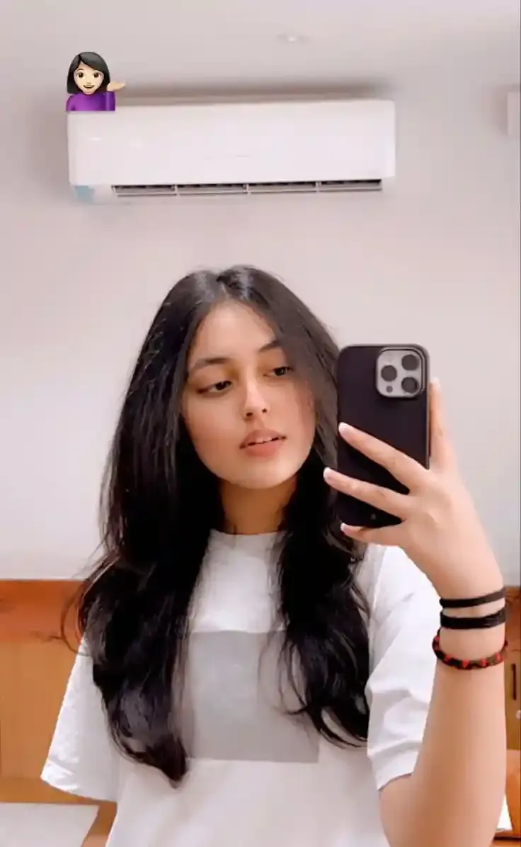 cute instagram dp for girls aesthetic
