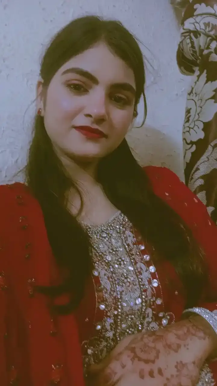 Simple Instagram Profile Picture For Girls