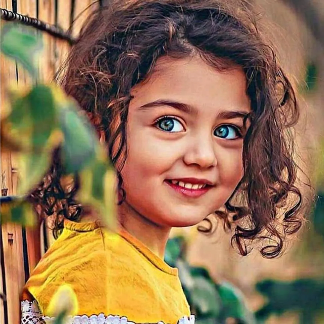 Whatsapp Dp cute baby girl